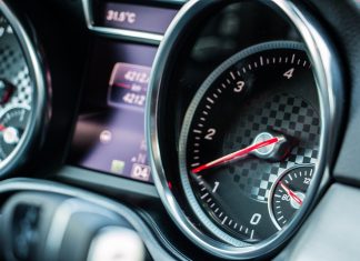 Sådan finder du en billig bilforsikring