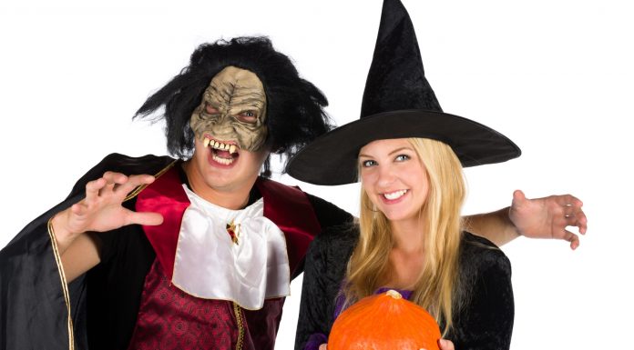 Spred uhygge I gaden med Halloween kostumer til voksne
