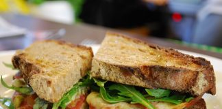 Køb en lækker sandwich når sulten er der