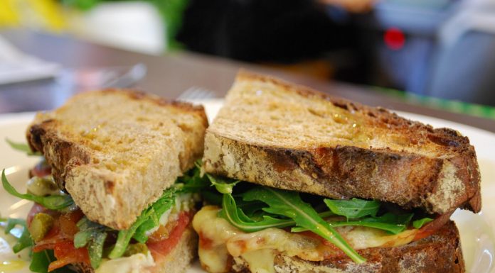 Køb en lækker sandwich når sulten er der