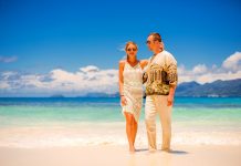 Spar flyrejsen og få råd til sommerhus med pool