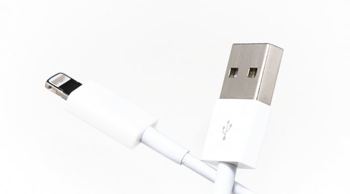 Beskyt din telefon med Cable Smile