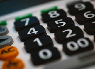 Hold godt styr på firmaøkonomien med en bogholder